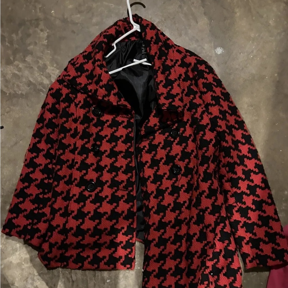 XL Red And black Houndstooth Coat